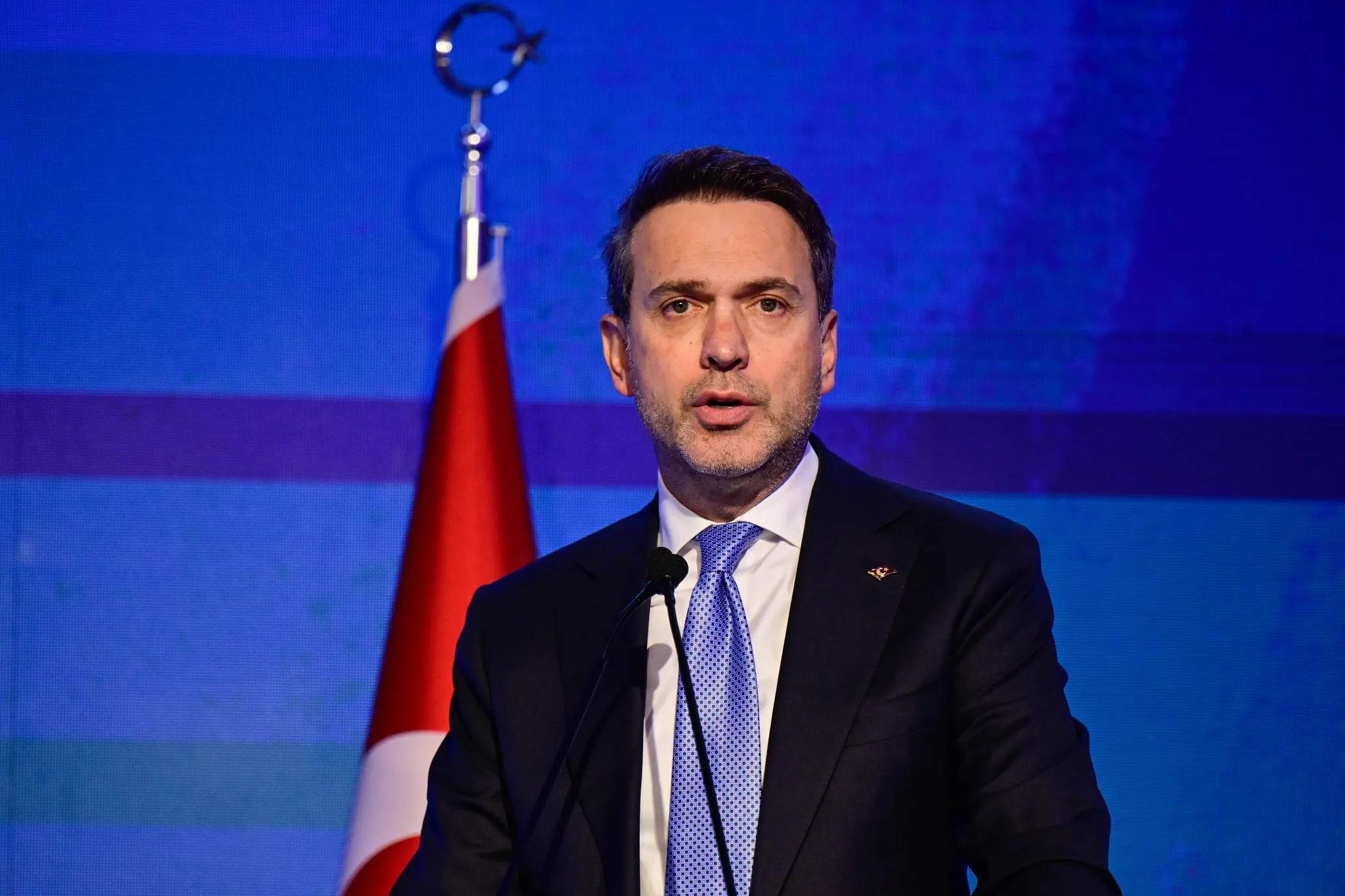 Bakan Bayraktar: Ekim ve Kasım'da Elektrik ve Doğalgaza Zam Yok
