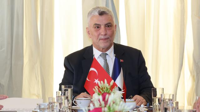 Bakan Bolat: Fransa ile ticaret hacmi hedefi 30 milyar dolar