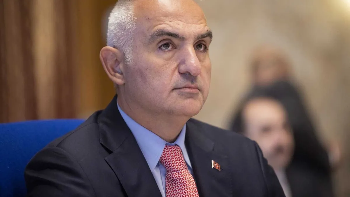 Bakan Ersoy: Ayasofya'yı aslına uygun geleceğe taşıyoruz
