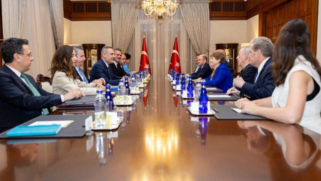 Bakan Fidan'dan ABD'li Senatörlerle Kritik Ankara Görüşmesi