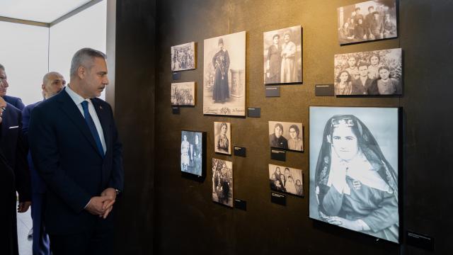 Bakan Fidan'dan Ahıska Türkleri sergisine destek