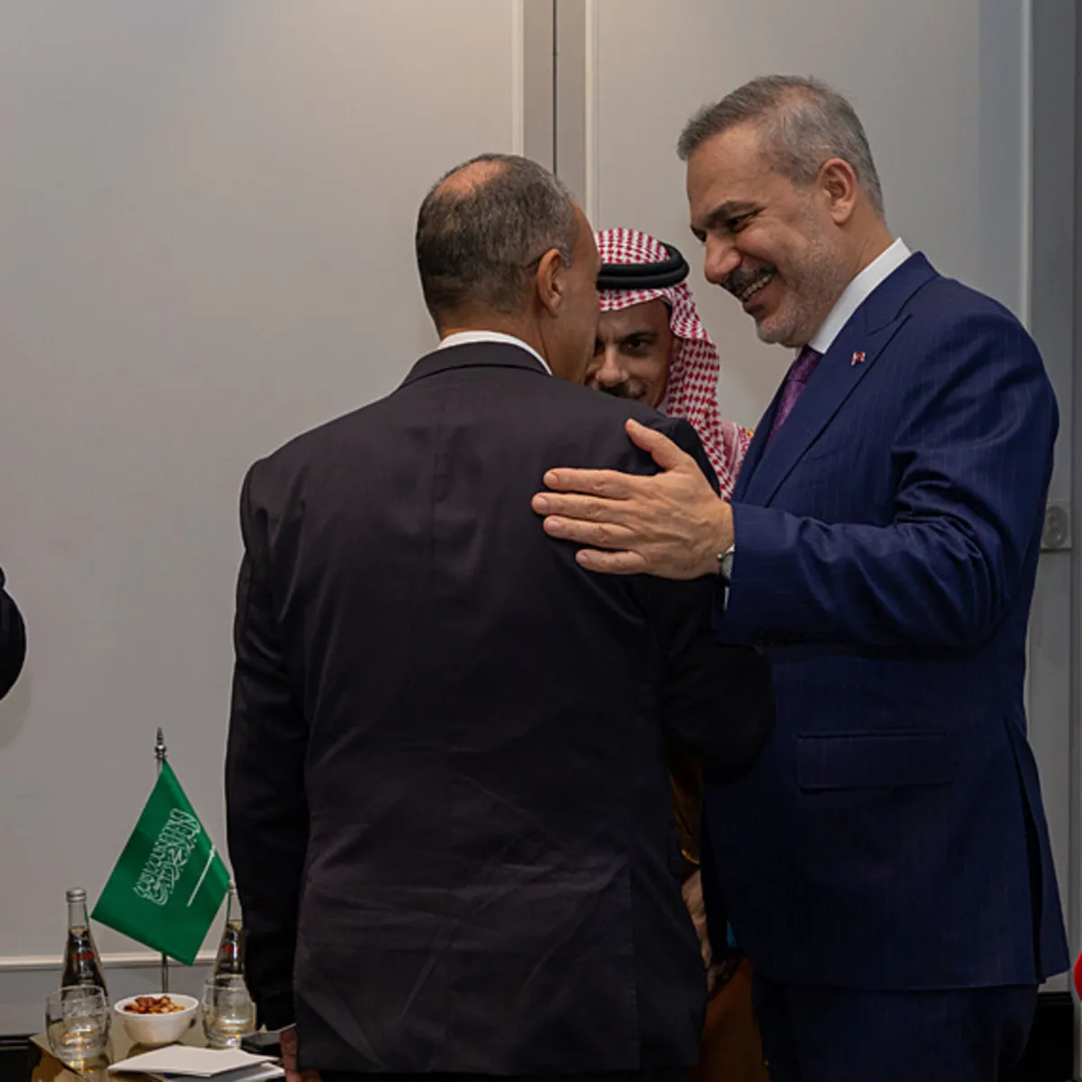 Bakan Fidan, Amman'da Türkiye-Mısır-Pakistan-Suudi Arabistan toplantısına katıldı