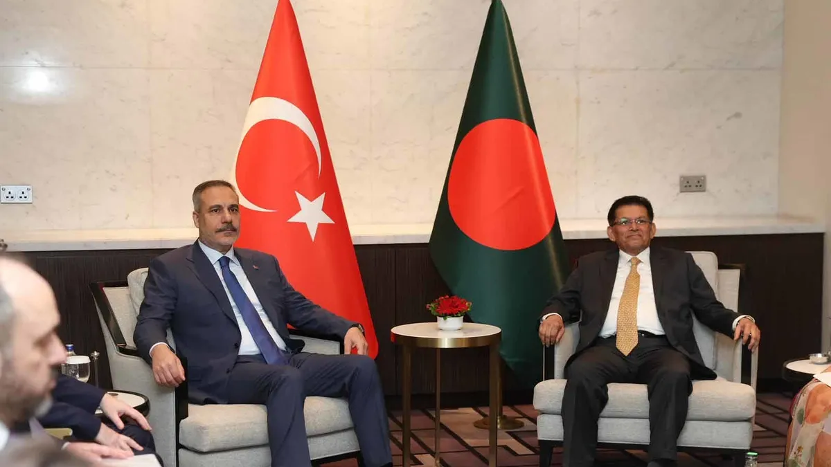 Bakan Fidan Dakka'da diplomasi trafiği: Türkiye-Bangladeş kültür iş birliği