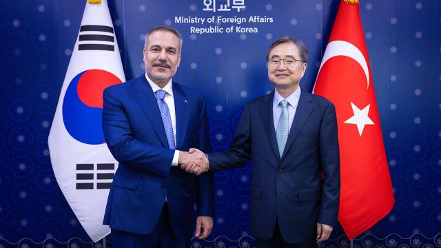 Bakan Fidan Güney Kore'de Stratejik Ortaklık için Masada