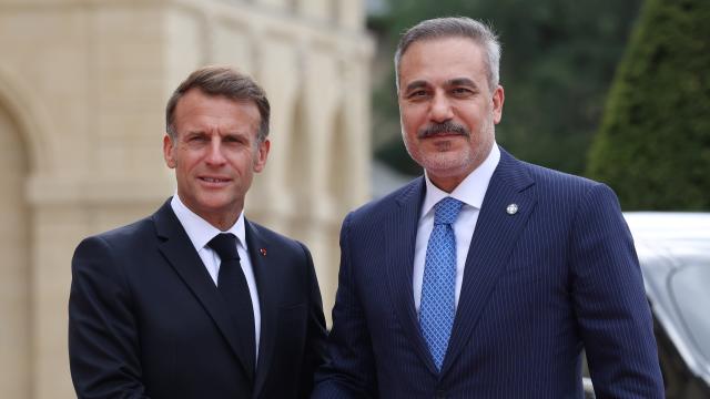 Bakan Fidan, Paris'teki Ukrayna Zirvesi'nde Türkiye'yi Temsil Etti