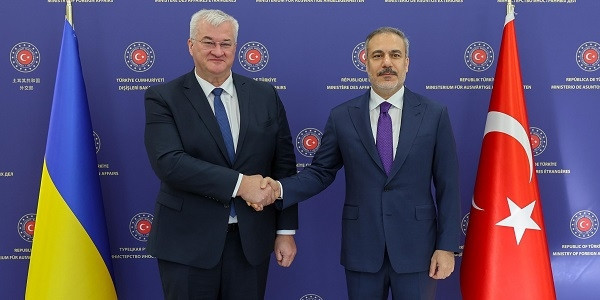 Bakan Fidan ve Ukraynalı Mevkidaşı Sibiha Telefonda Görüştü