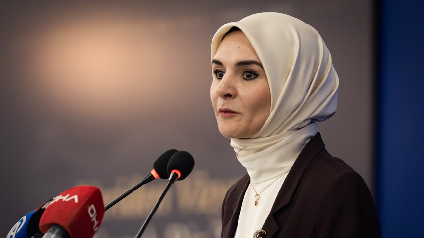 Bakan Göktaş: Aileyi değersizleştiren kültüre karşı bilinç oluşturmalıyız
