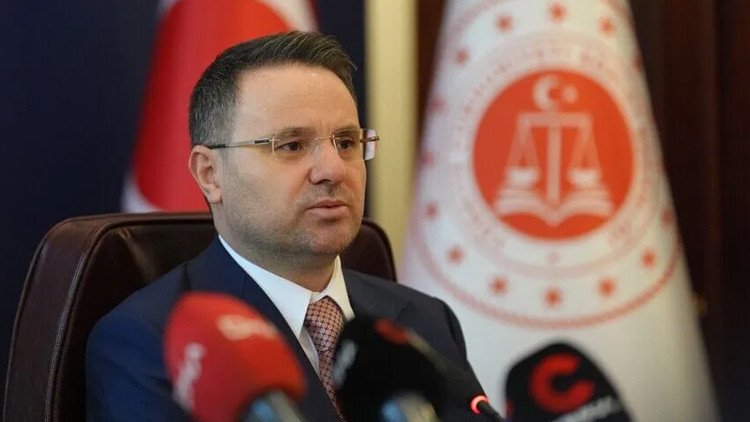 Bakan Gürlek: 4 ilde dev operasyon, 137 şüpheli