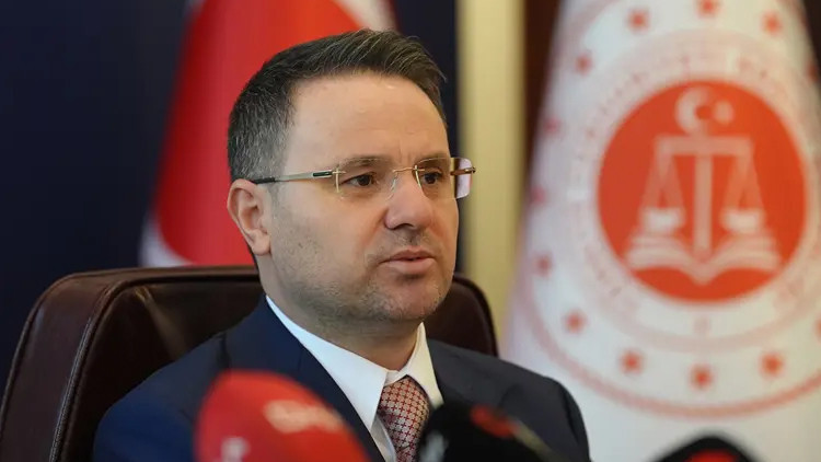 Bakan Gürlek: Orman Yangınlarında 12 Tutuklama