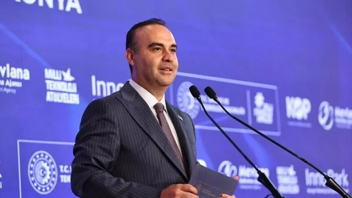 Bakan Kacır: Ay Uzay Aracı Çevresel Testler İçin TUSAŞ'a Gidiyor