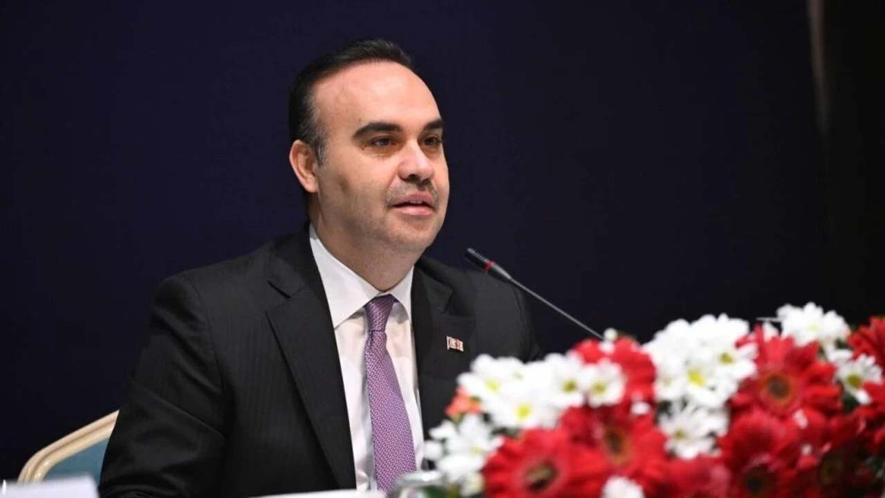 Bakan Kacır: Geleceği Değerlerimizle İnşa Edeceğiz