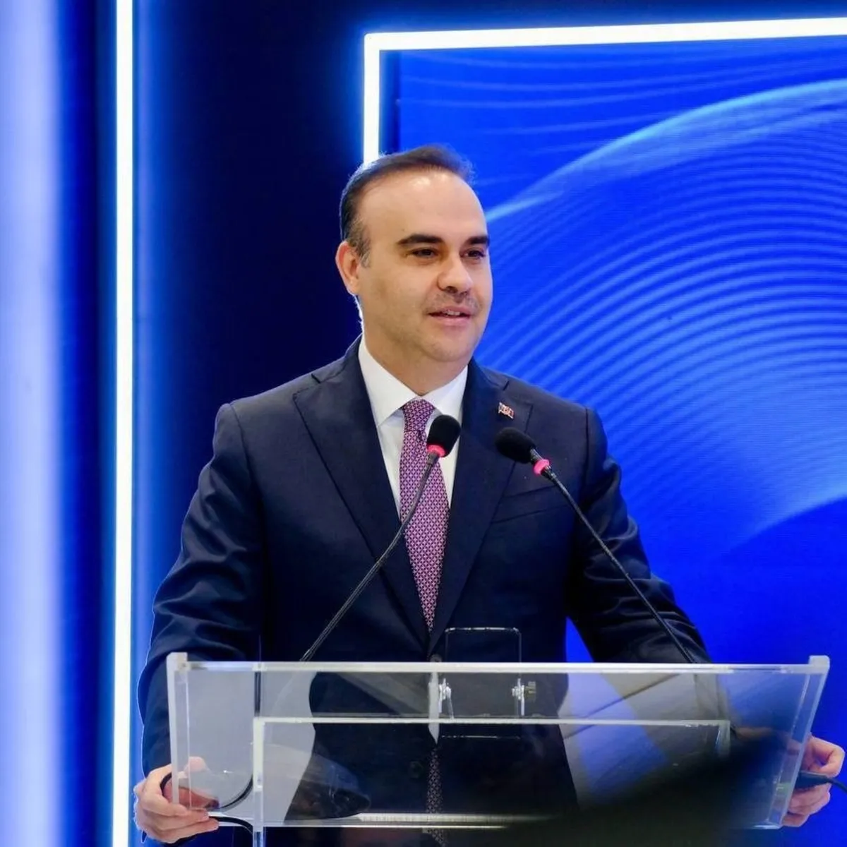 Bakan Kacır: Türkiye savunma yatırımları için hazır