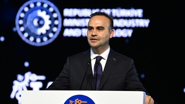 Bakan Kacır Uzay Kongresi'ne Davet Etti: IAC 2026 Halk Günü