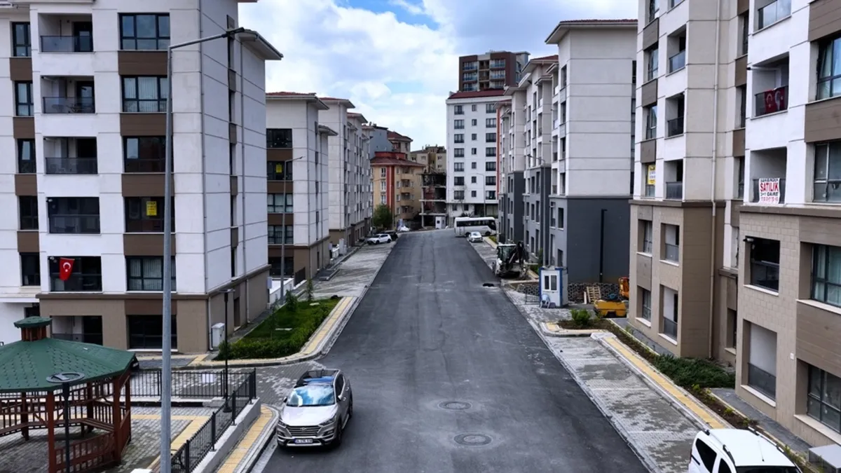 Bakan Kurum: Ataşehir'de 1.442 konut kentsel dönüşümle yenilendi
