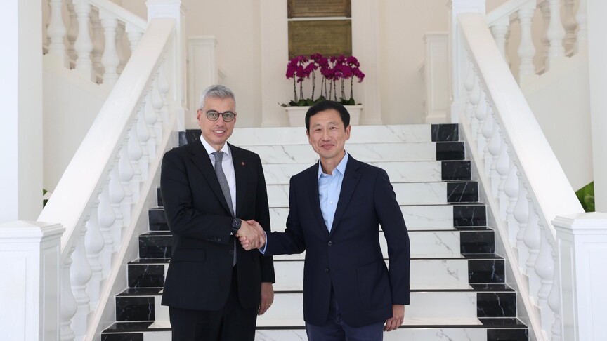Bakan Memişoğlu Singapur'da Sağlık Görüşmesi Yaptı