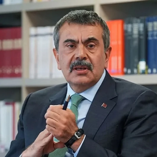 Bakan Tekin: Aileler Çocuklarının Kimlerle Yazıştığını Takip Etmeli