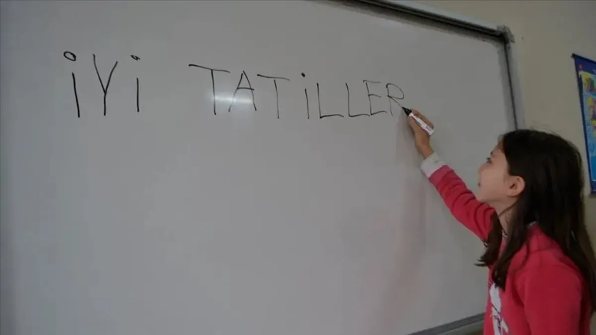 Bakan Tekin'den Ara Tatil ve Kayıt Sistemi Açıklaması: Sömestir Formülü