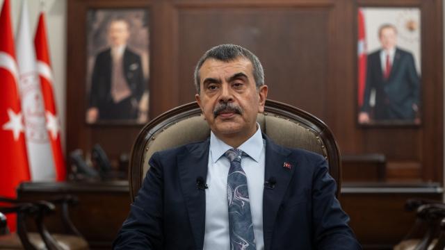 Bakan Tekin: Çocuklarımız Küresel Rekabette Değerleriyle Güçlü Olacak