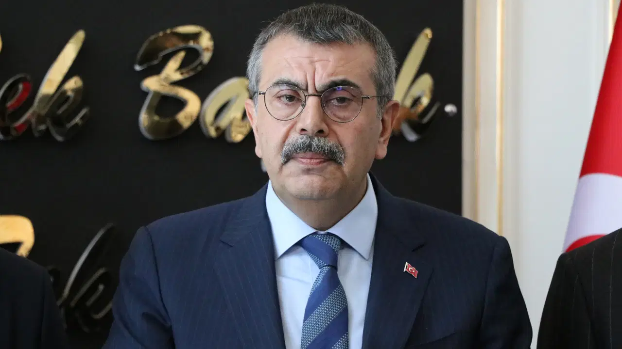 Bakan Tekin: LGS'ye 1 milyon 226 bin 58 öğrenci başvurdu, sonuçlar haziran sonu