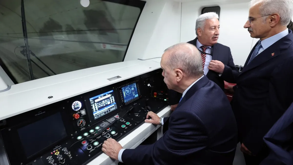 Bakan Uraloğlu açıkladı: Türkiye’nin en uzun metrosu bir günde 53 bin yolcu taşıdı