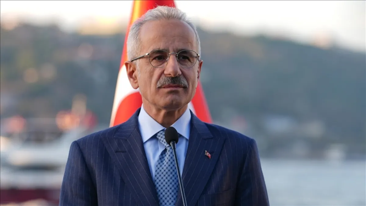Bakan Uraloğlu: Halkalı-Arnavutköy Metro Yarın Açılıyor