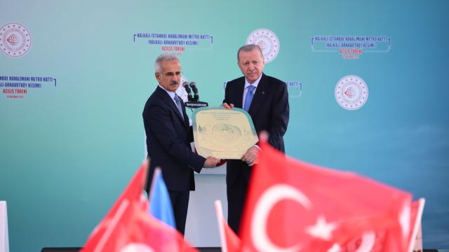 Bakan Uraloğlu: İstanbul'a raylı sistem yatırımları sürecek