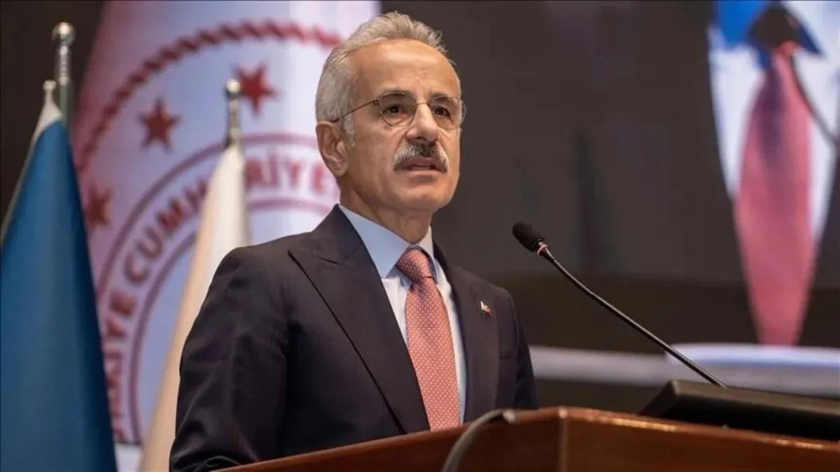 Bakan Uraloğlu NATO Zirvesi'nde hava trafiğini açıkladı: 145 uçuş