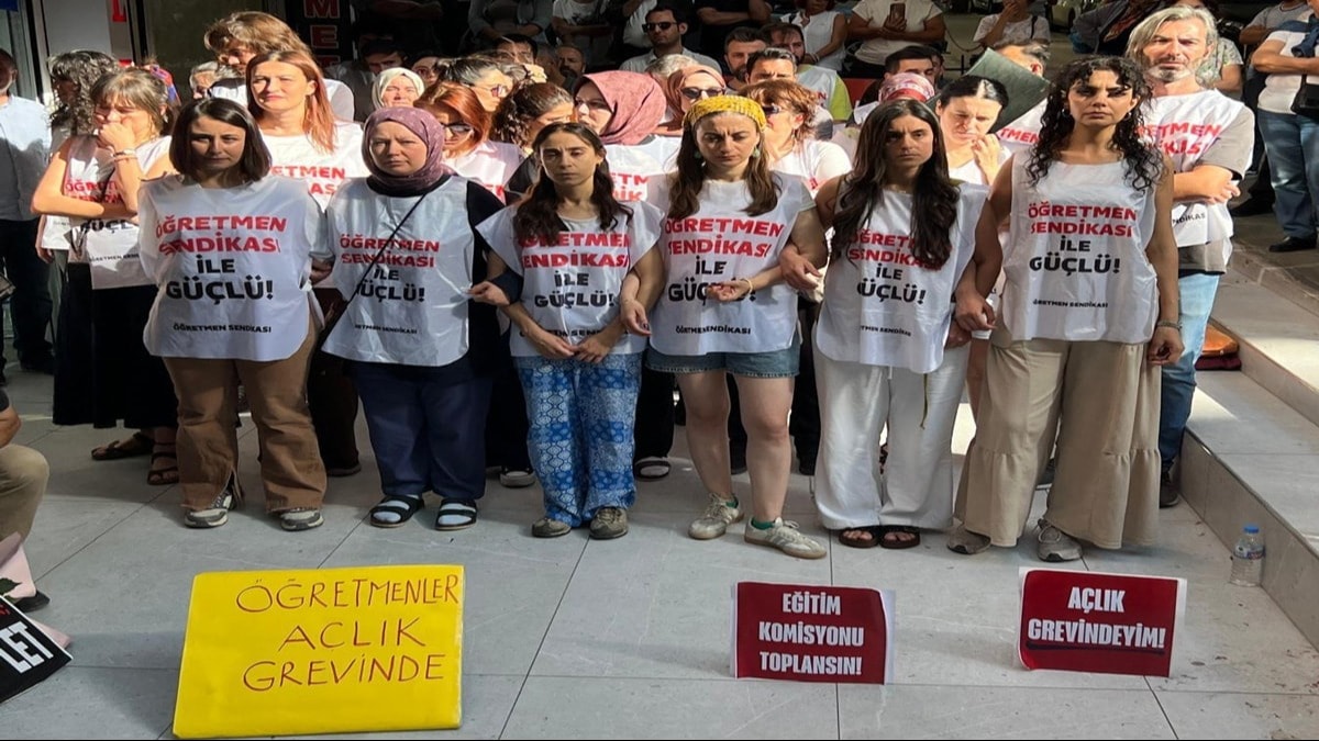 Bakan Yusuf Tekin: Eğitimcilerin Sorunlarından Habersiz Olduğumuzu Söyledi