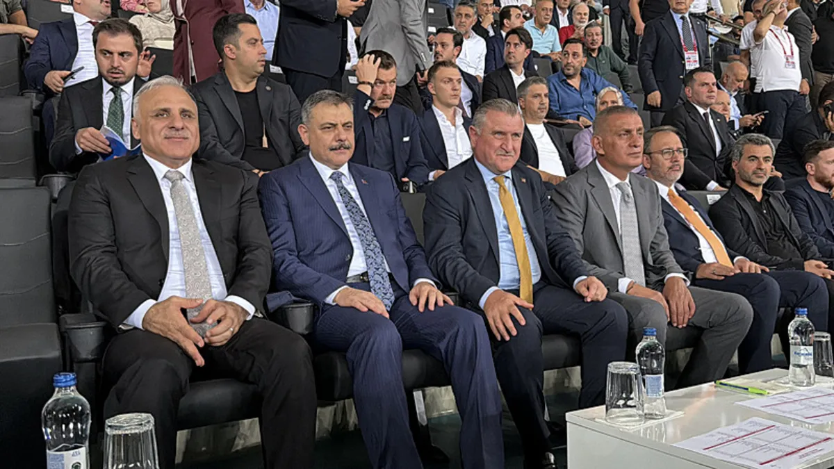 Bakanlar Amed Sportif - Erzurumspor Maçını Tribünden İzledi