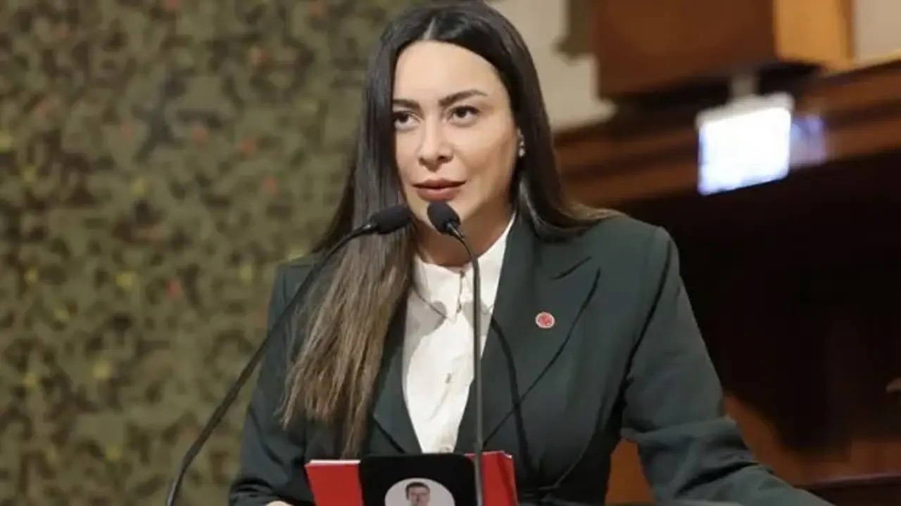 Bakırköy'de Şapkalılar Suç Örgütü Davasında Belediye Meclis Üyesi Tutuklandı
