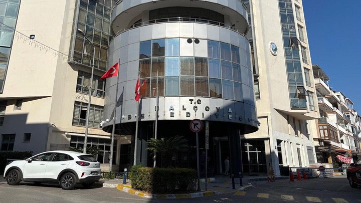 Balçova Belediye Başkanı Onur Yiğit'in Annesi Serbest