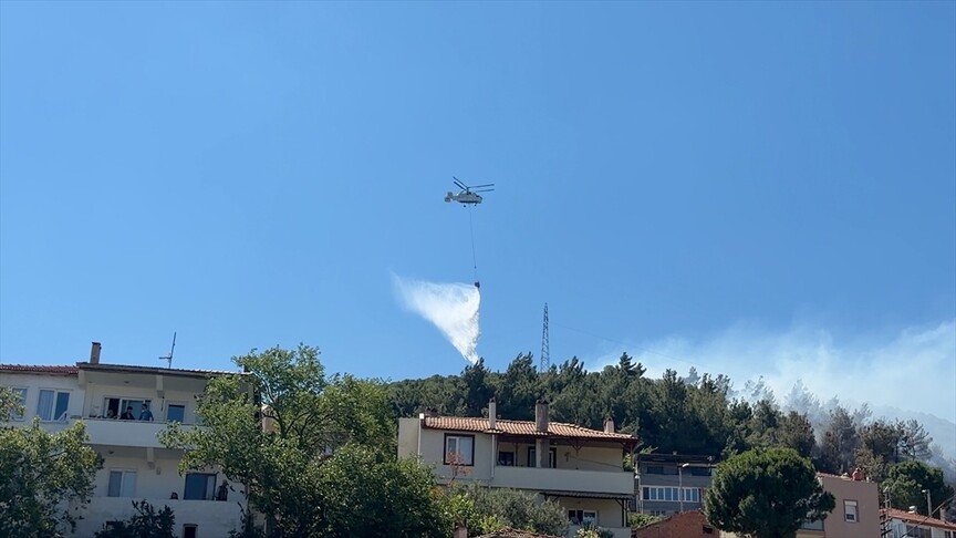 Balıkesir'de orman yangını: Havadan ve karadan müdahale sürüyor