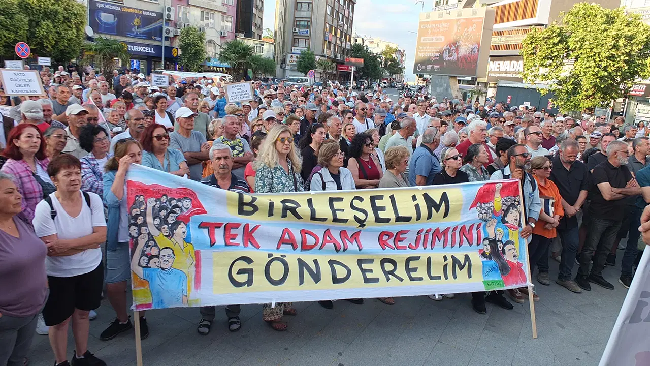 Balıkesir'de 'mutlak butlana hayır' eylemi: 'Butlanı da sultanı da kabul etmiyoruz