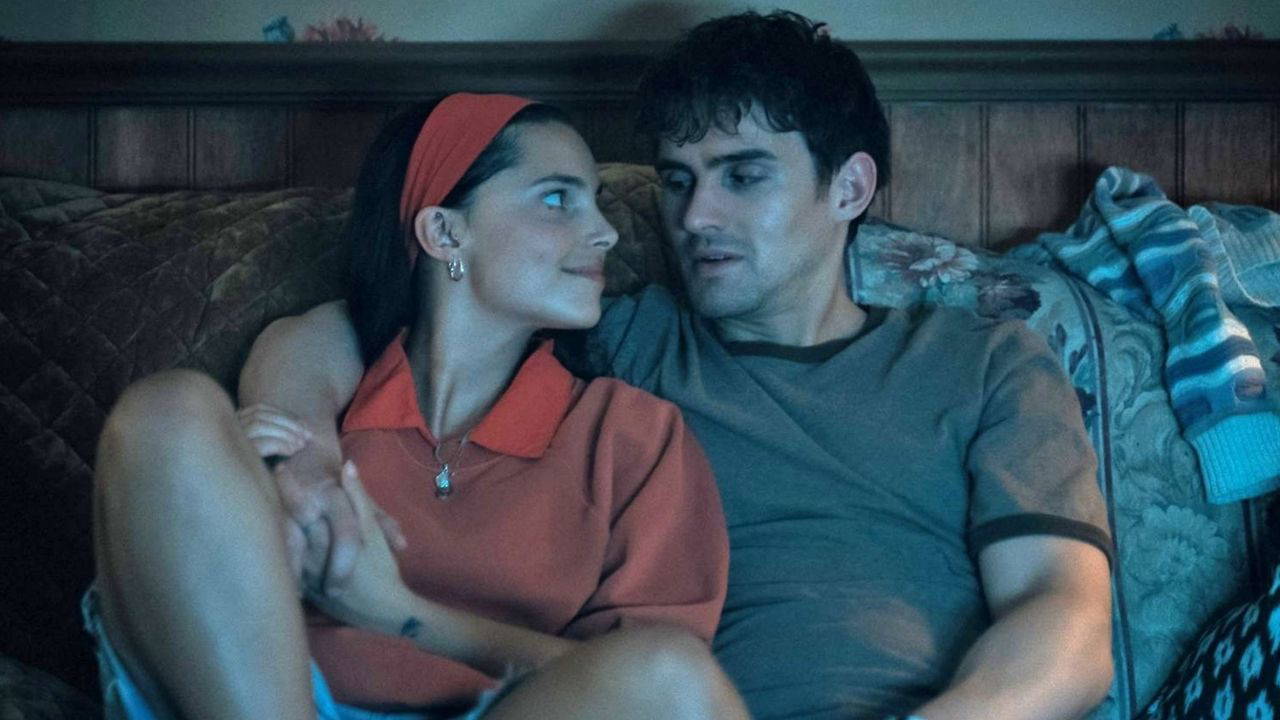 Bağımsız Korku Filmi 'Saplantı' Gişede Zirvede: Yönetmen Curry Barker'dan Yeni Projeler