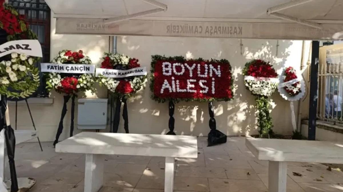 Barış Boyun'un annesi için cenazede çete liderleri bir araya geldi