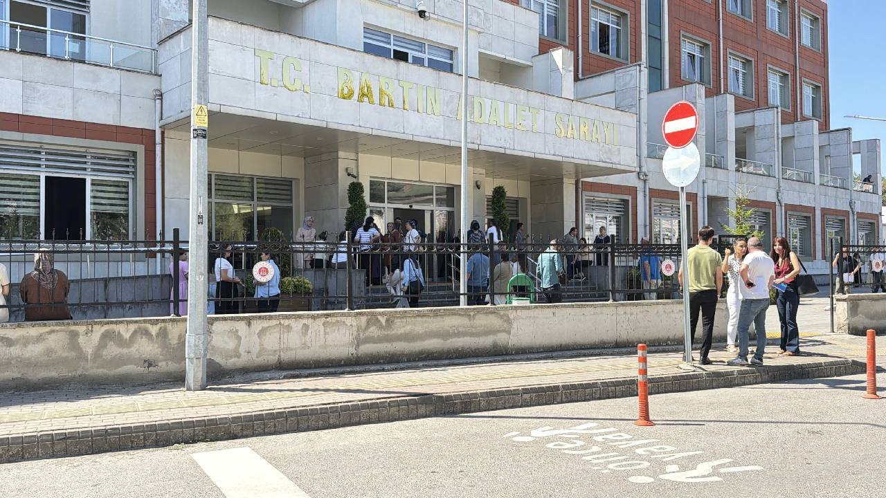 Bartın Adliyesi'nde mutfak yangını paniği
