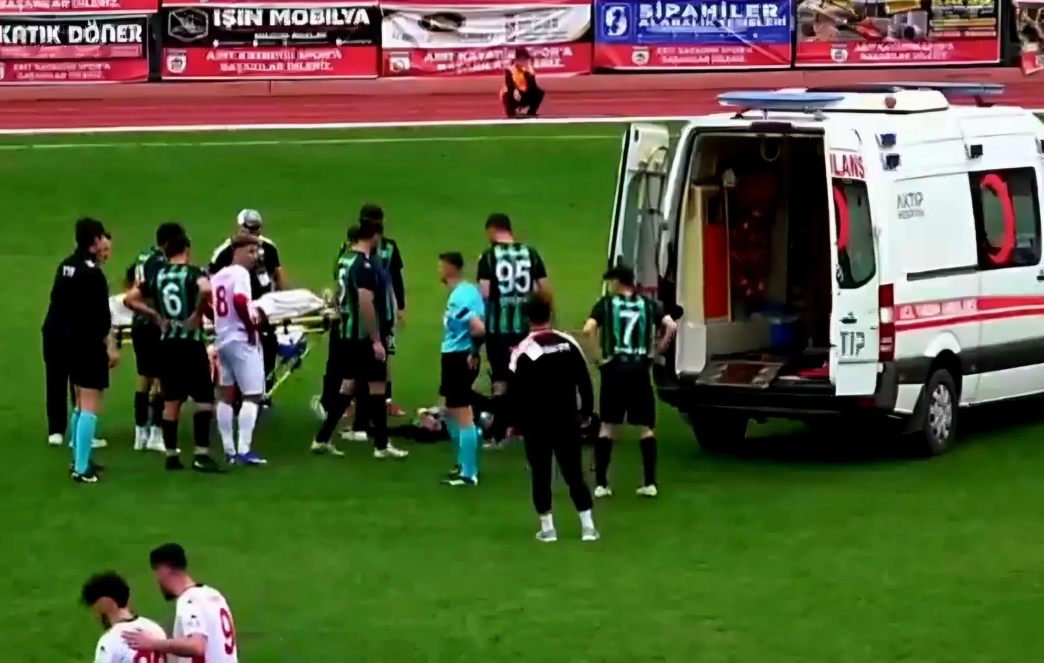 Bartın'da futbol maçında korkutan anlar: Akın Karaaslan hastaneye kaldırıldı