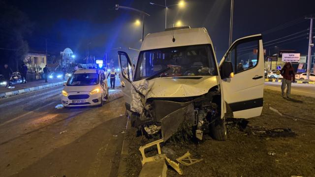 Bartın'da düğün dönüşü kaza: 21 yaralı