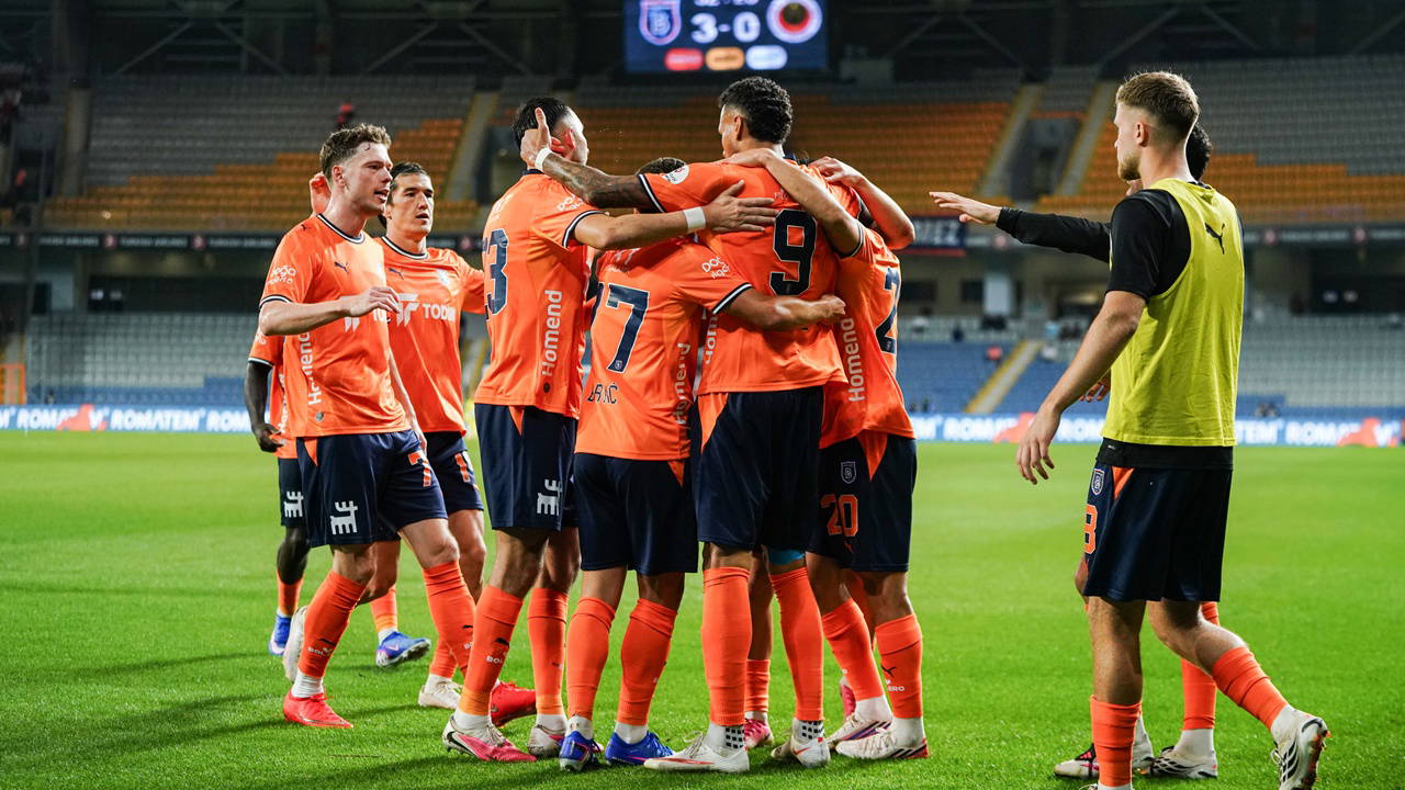 Başakşehir 4 Golle Galibiyet Hasretine Son Verdi
