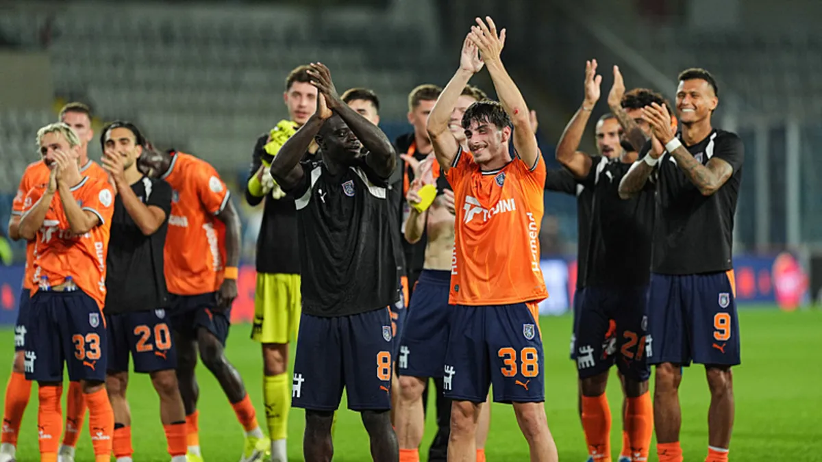 Başakşehir, Süper Lig'de Konyaspor'a konuk oluyor
