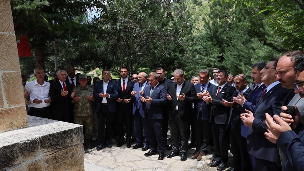 Başbağlar Katliamı'nın 33. Yılında Ölenler Anıldı