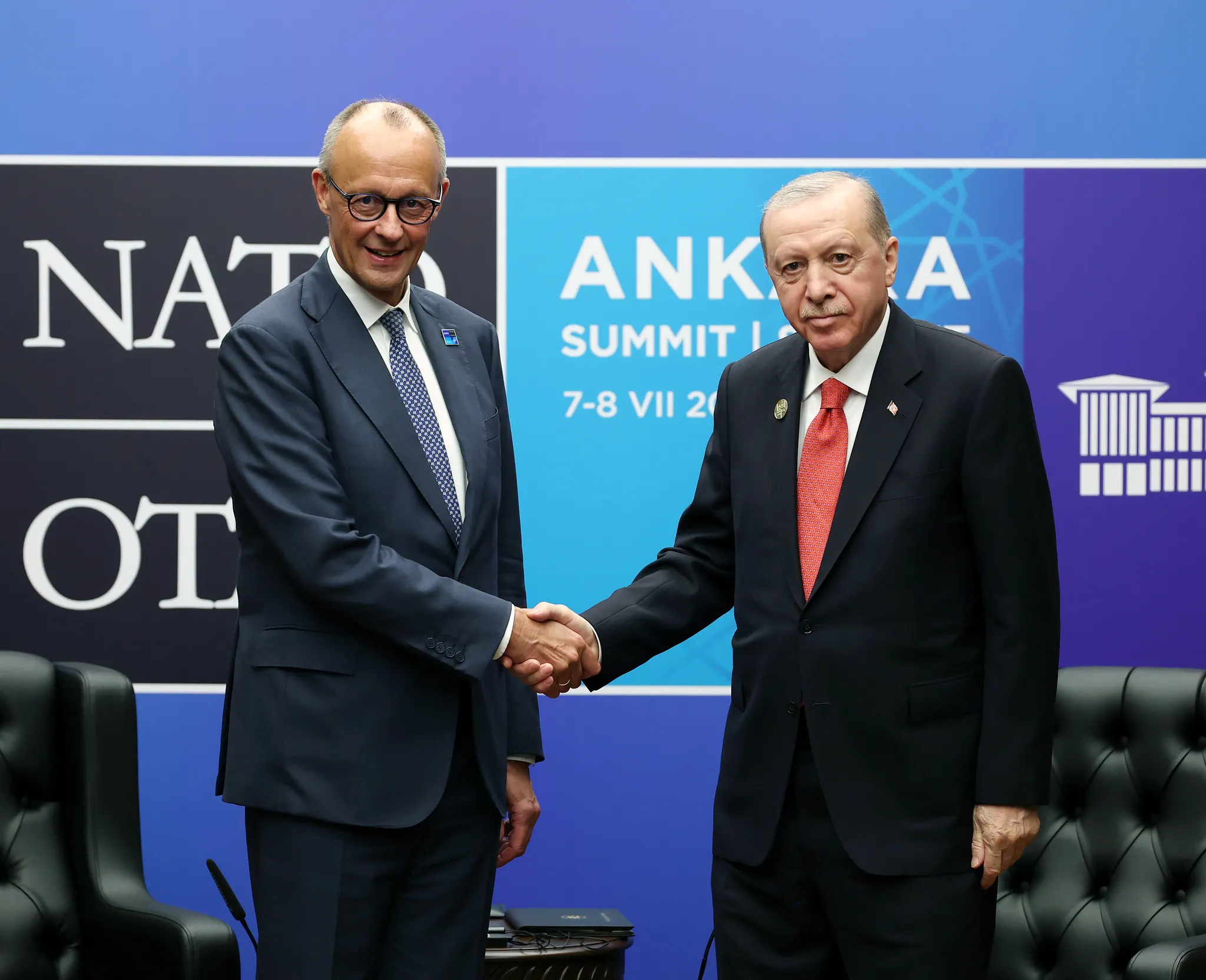 Başkan Erdoğan'dan NATO Zirvesi'nde kritik temaslar