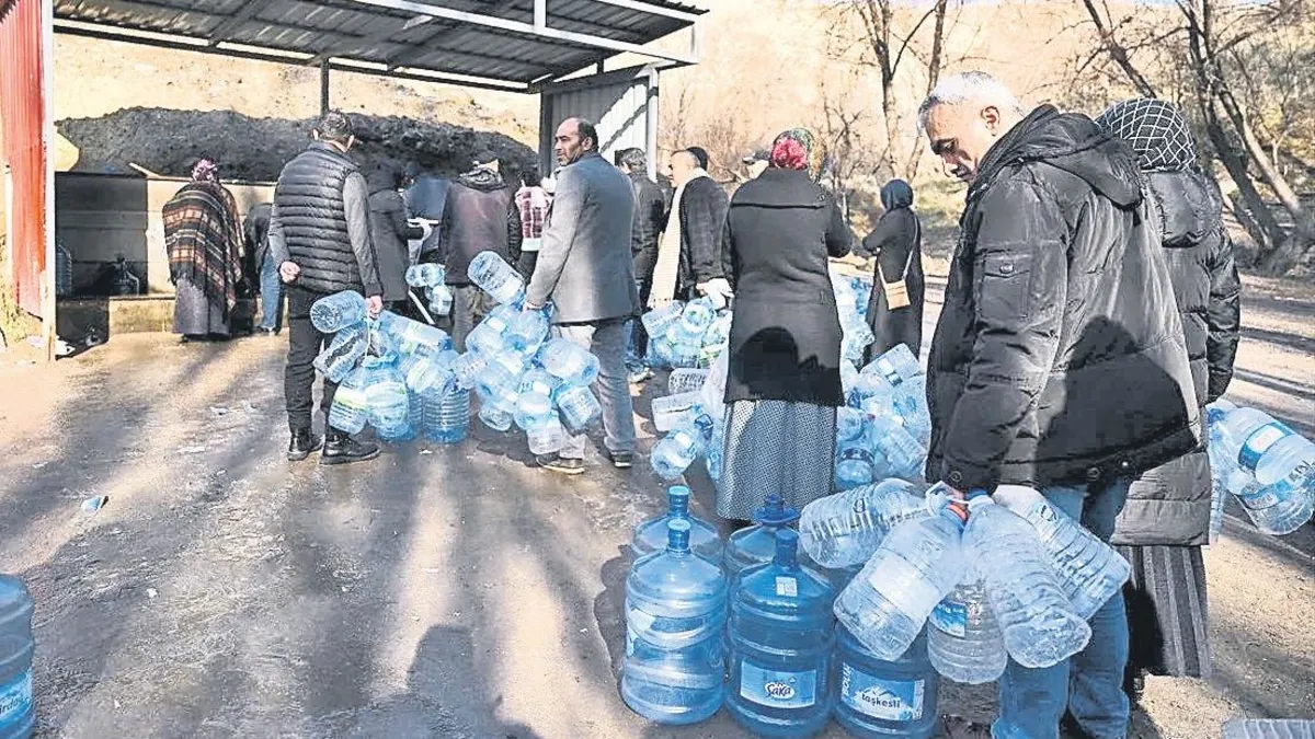 Başkentte bayram susuz geçti: Barajlar dolu musluklar boş