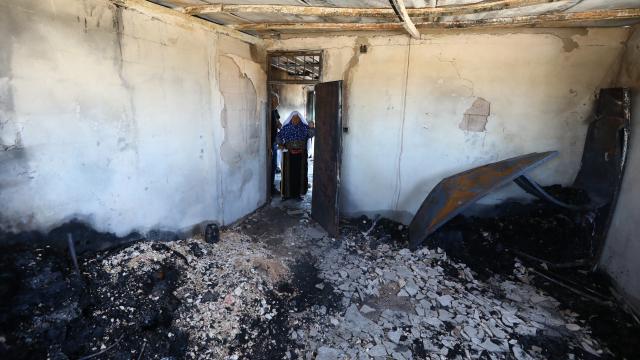 Batı Şeria'da İsrail Saldırıları: El Halil'de 3 Filistinli Yaralandı