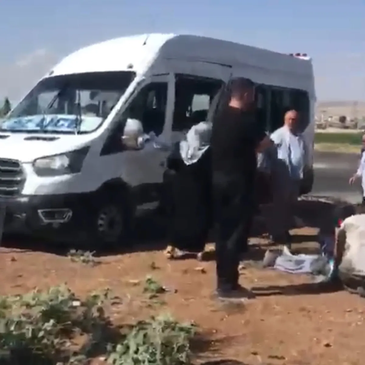 Batman'da minibüs ile para nakil aracı çarpıştı: 15 yaralı