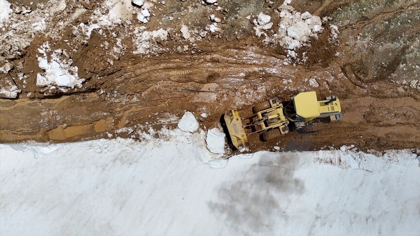 Bayburt'ta Haziran Karla Mücadelesi: Yayla Yolları Açık Tutuluyor