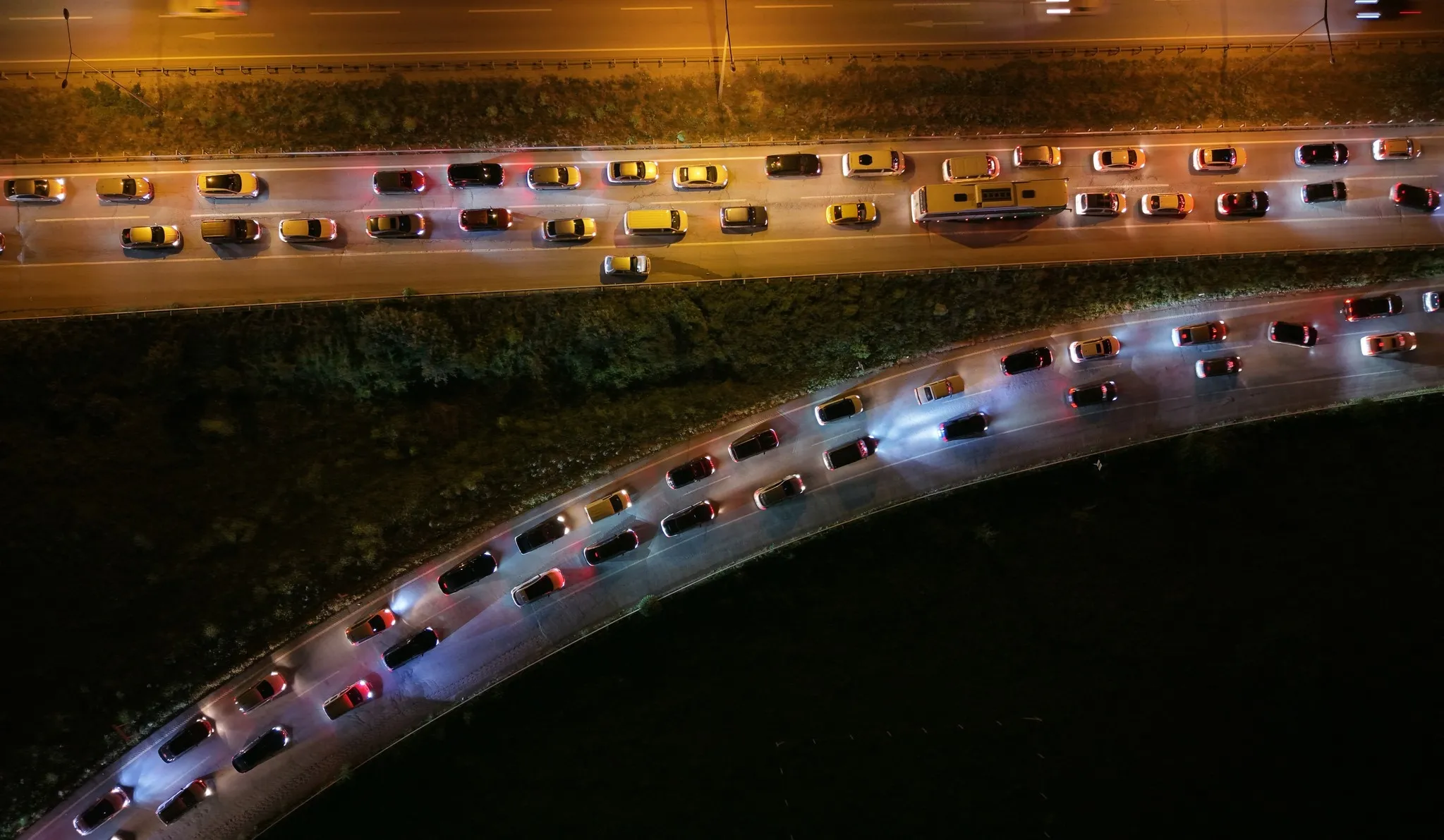 Bayram dönüşünde trafik yoğunluğu Kırıkkale'de kilometrelerce uzadı