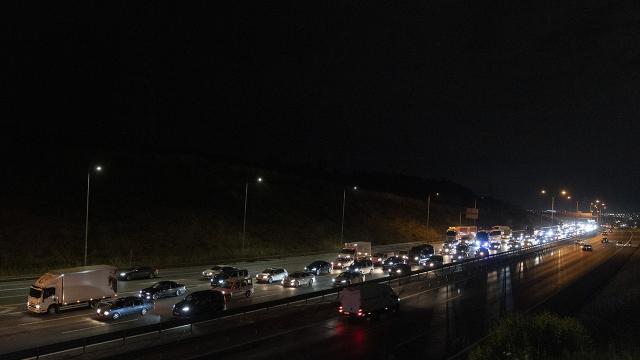 Bayram Sonrası İstanbul'da Trafik Yoğunluğu: İşe Dönüş Zorlu Geçti