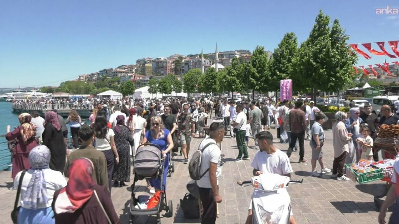 Bayramda ücretsiz ulaşım: İstanbullular şehri keşfetti