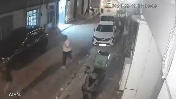Bayrampaşa'da Polislere Bıçaklı Saldırı: 4 Tutuklama
